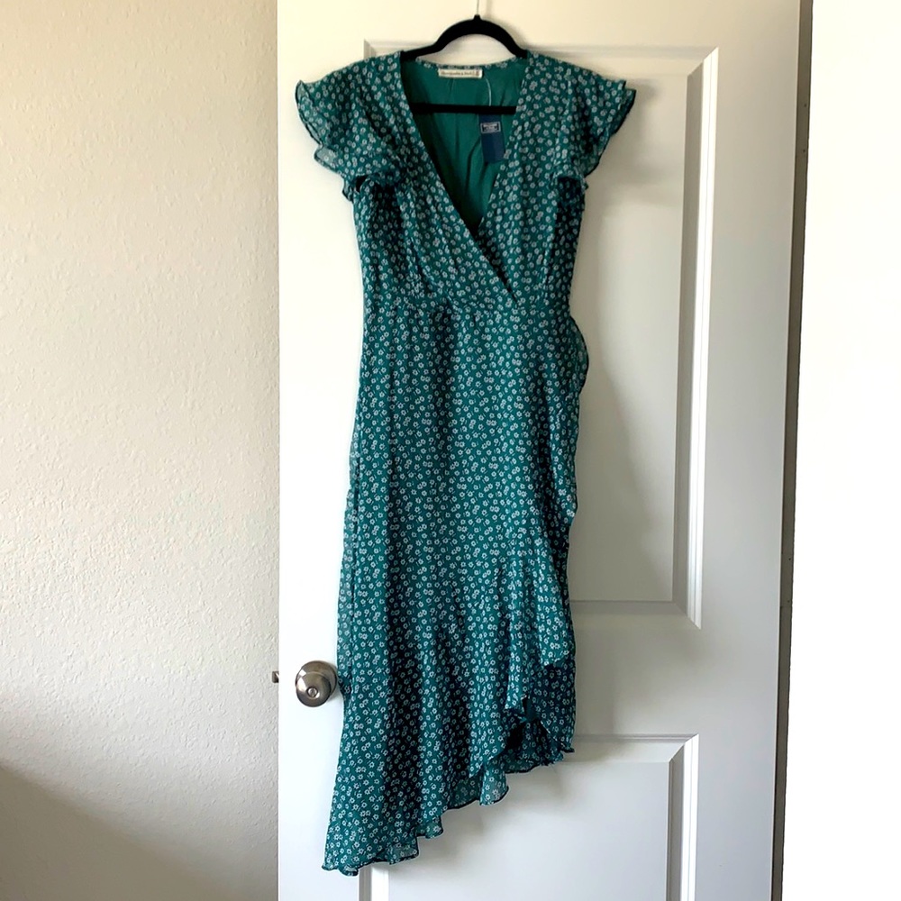 Abercrombie green floral midi dress